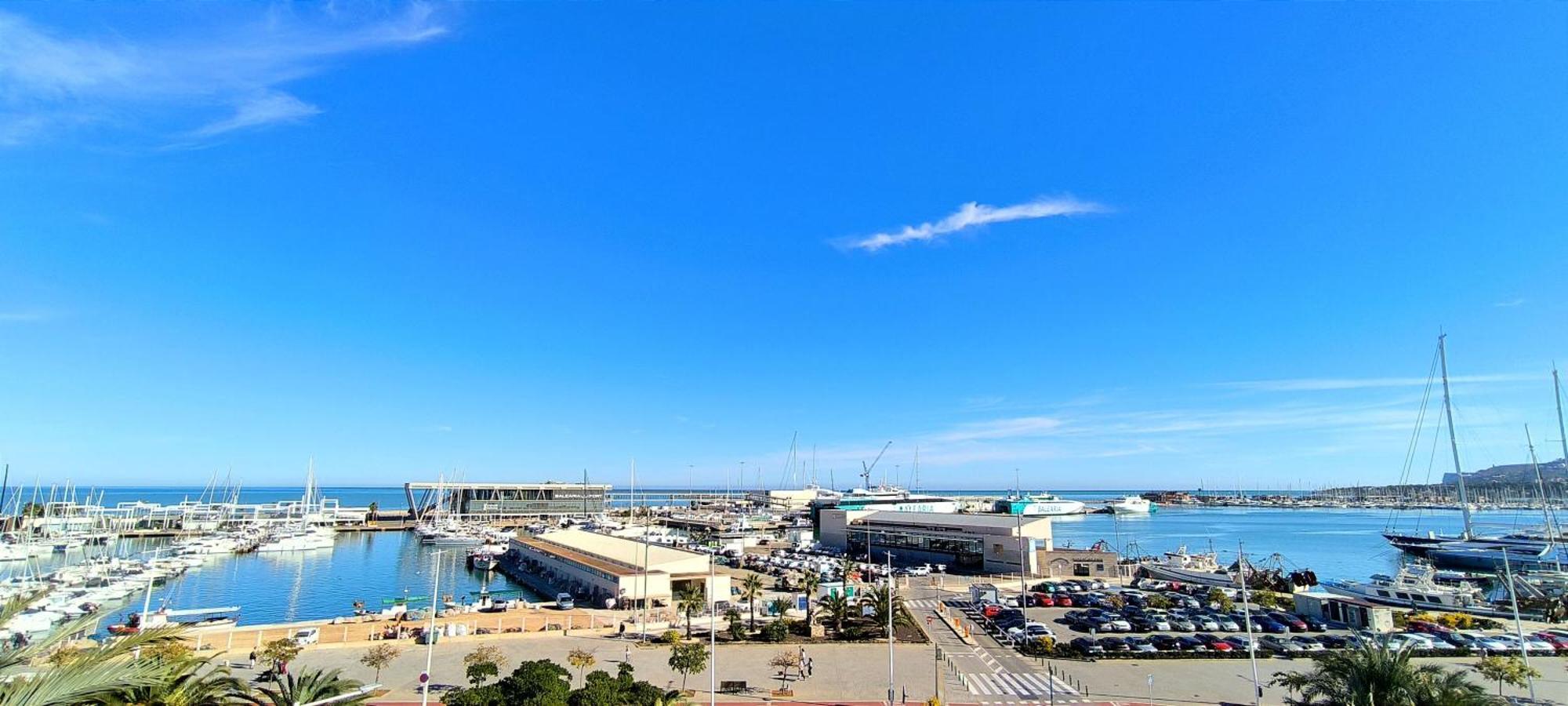 Апартаменти Atico Port Views By Denia Costa Екстер'єр фото